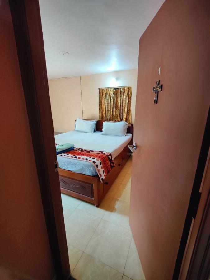 Menezes House Hotel Pangim Exterior foto