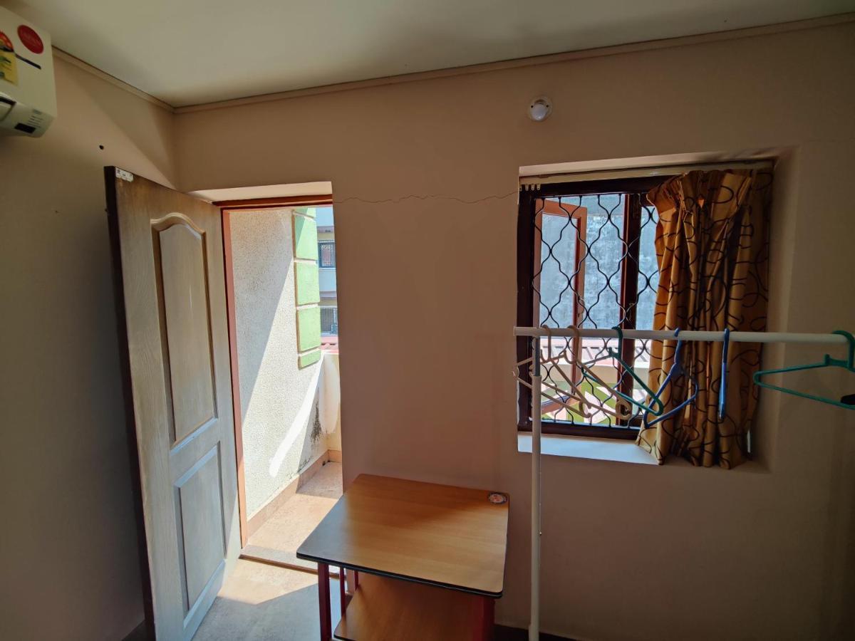Menezes House Hotel Pangim Exterior foto