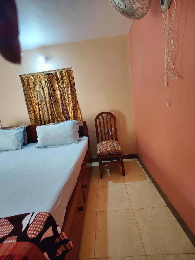 Menezes House Hotel Pangim Exterior foto