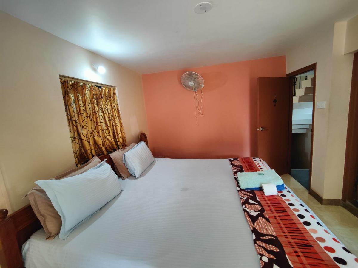 Menezes House Hotel Pangim Exterior foto