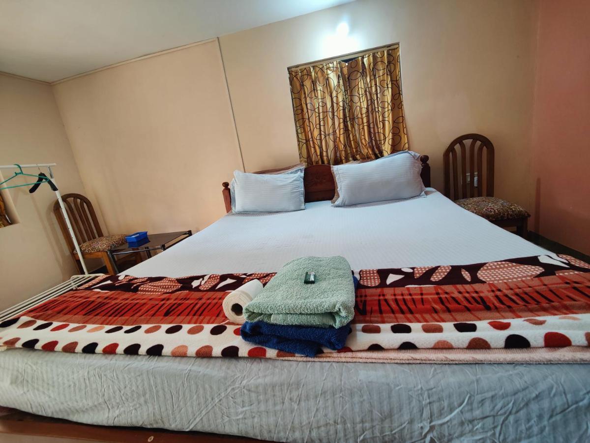 Menezes House Hotel Pangim Exterior foto