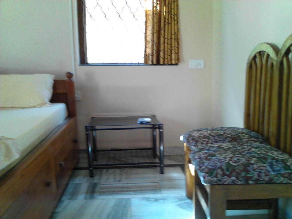Menezes House Hotel Pangim Exterior foto