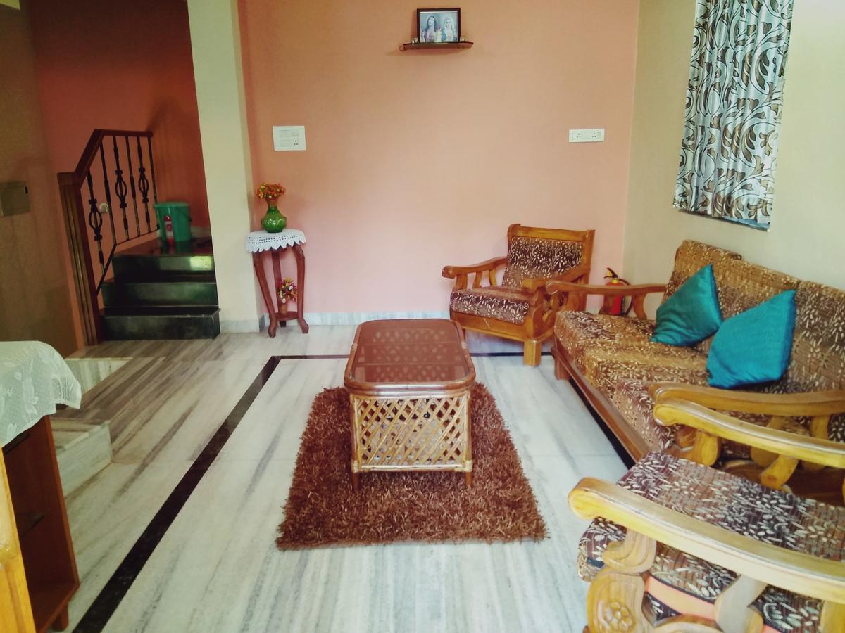 Menezes House Hotel Pangim Exterior foto